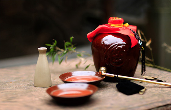  消费体验的“氛围感” 白酒年轻态喝的是格调 